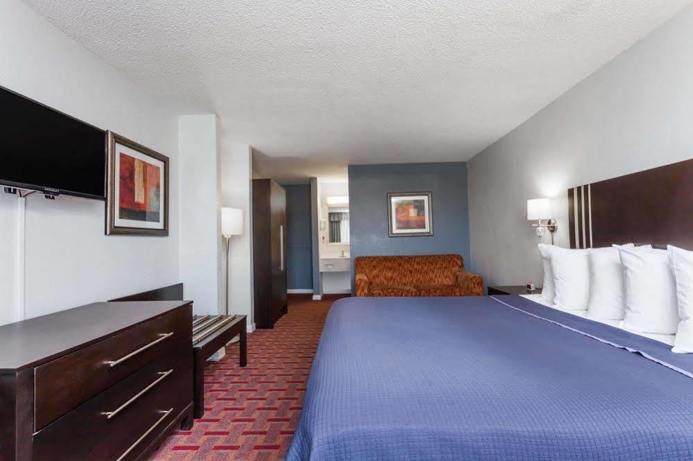 Super 8 By Wyndham Orlando Near Florida Mall Williamsburg Ngoại thất bức ảnh